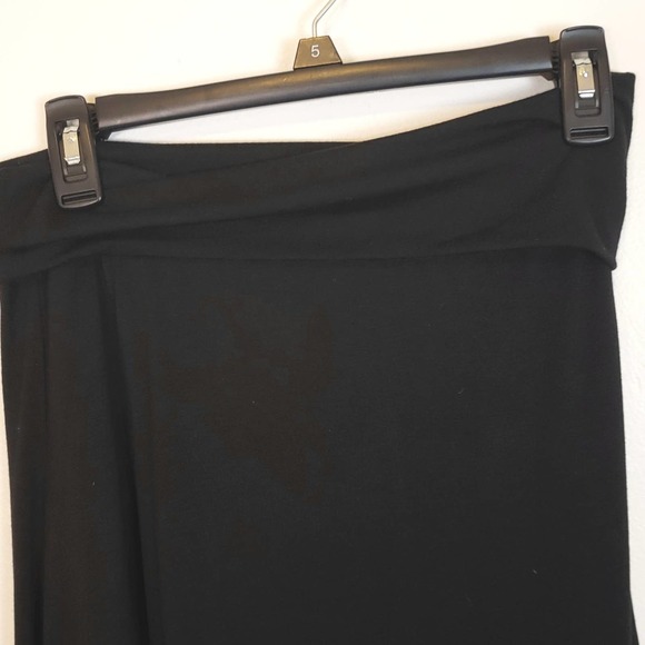 Old Navy black long A-Line Skirt size Small - Picture 2 of 4